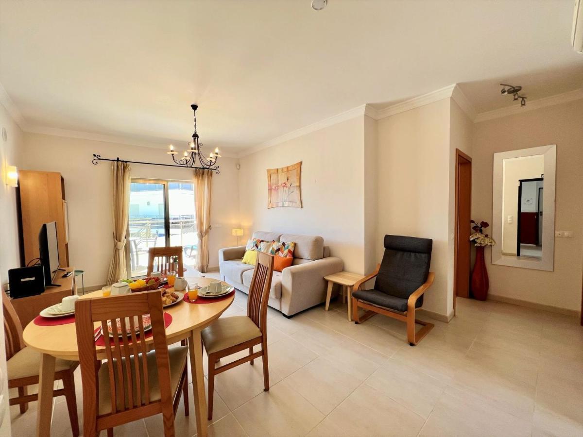 Albufeira Terrace With Pool By Homing Apartman Kültér fotó